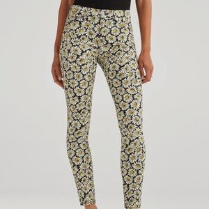 Ankle Skinny Lazy Daisies Jean